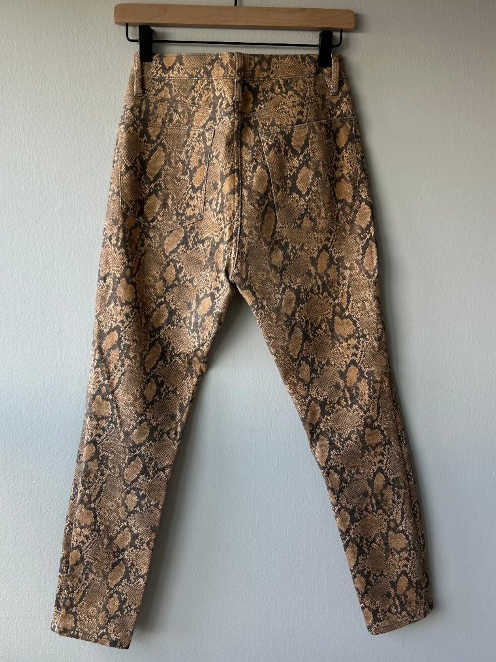 FRAME Le High Skinny Crop Coated Python Jeans Women Size 27 Snake Print - Picture 3 of 11